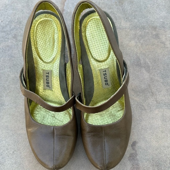 Tsubo Women's Acrea Mary Jane Slingback Pumps Olive Green Leather 9.5 READ - Picture 4 of 13